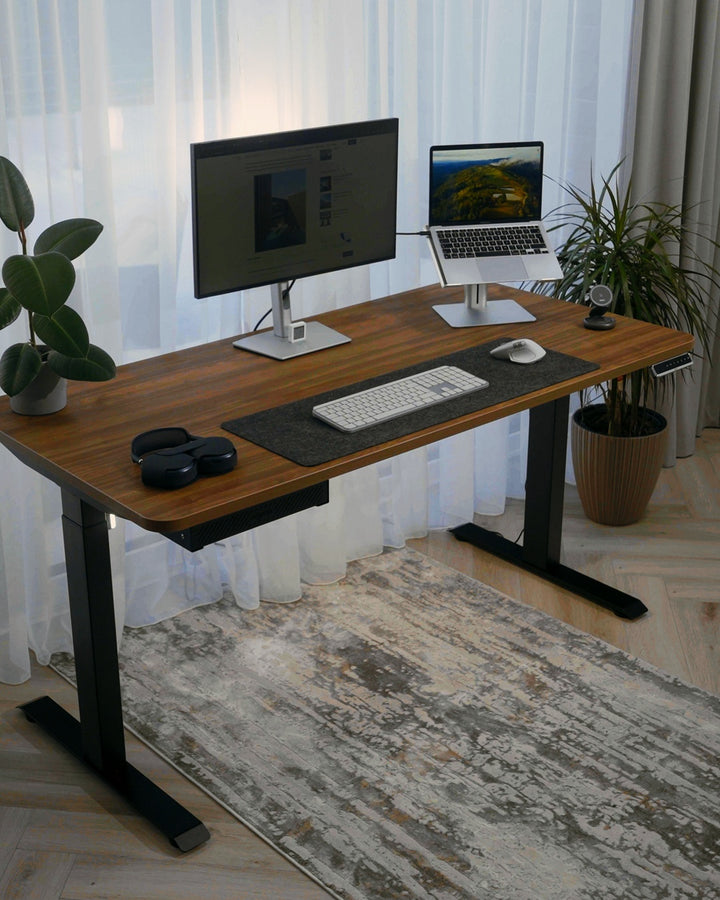 Gediminas Sitavičius darbo vieta su Ergonix stalu